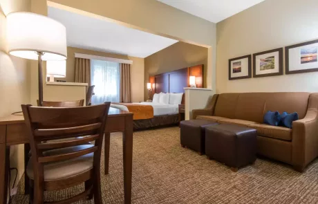 Comfort suites Henrietta NY Room